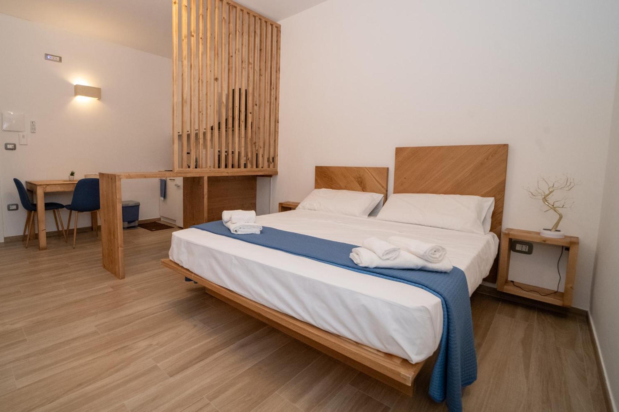 Pietra Bianca Bed & Breakfast Cutrofiano Exterior photo