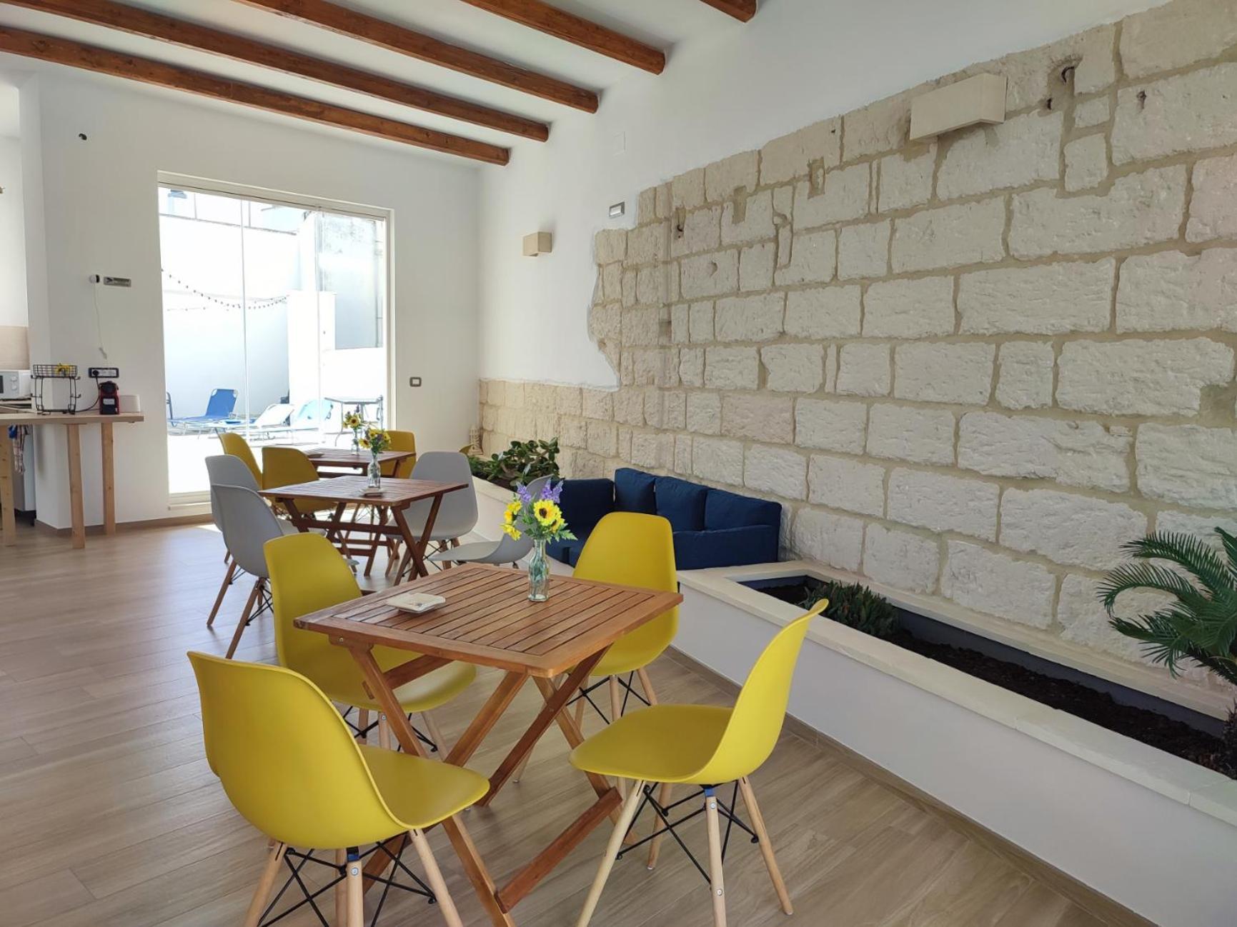 Pietra Bianca Bed & Breakfast Cutrofiano Exterior photo