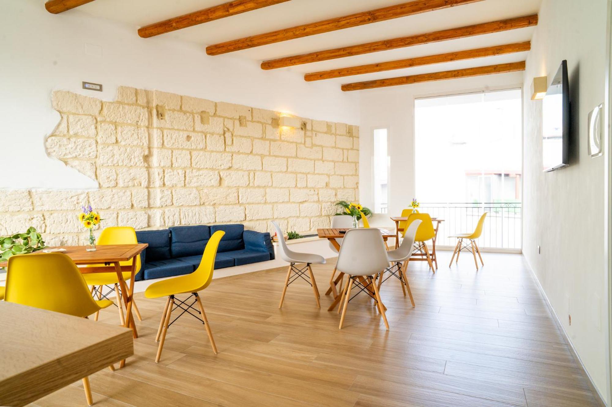 Pietra Bianca Bed & Breakfast Cutrofiano Exterior photo