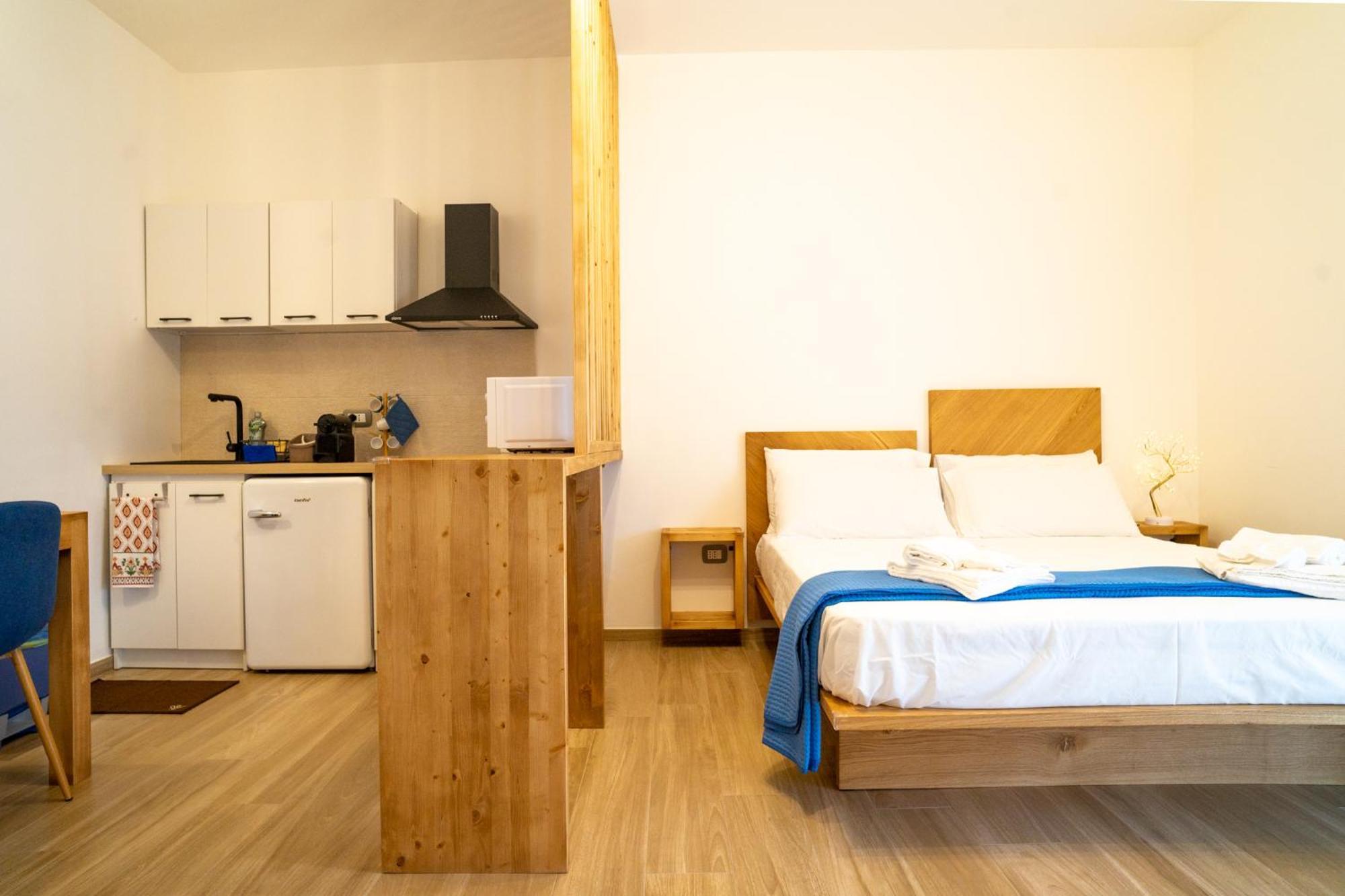 Pietra Bianca Bed & Breakfast Cutrofiano Exterior photo